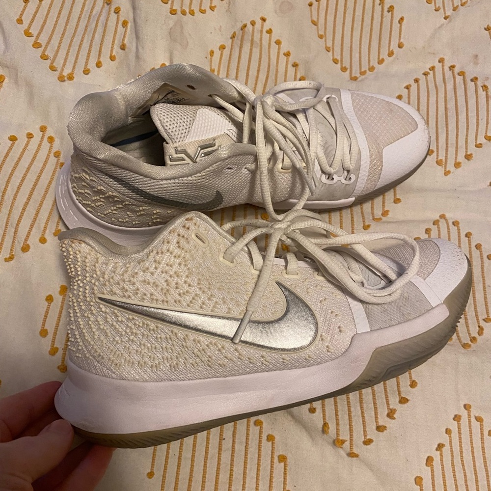 Kyrie Irving Basketball Shoes